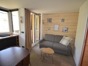 Studio rénové au pied des pistes avec balcon et cuisine équipée - FR-1-755-9